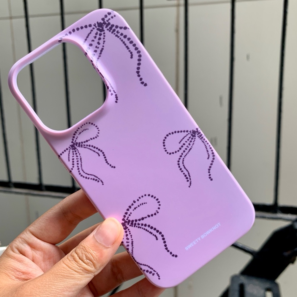 NWOT Cute iPhone 16 pro Case